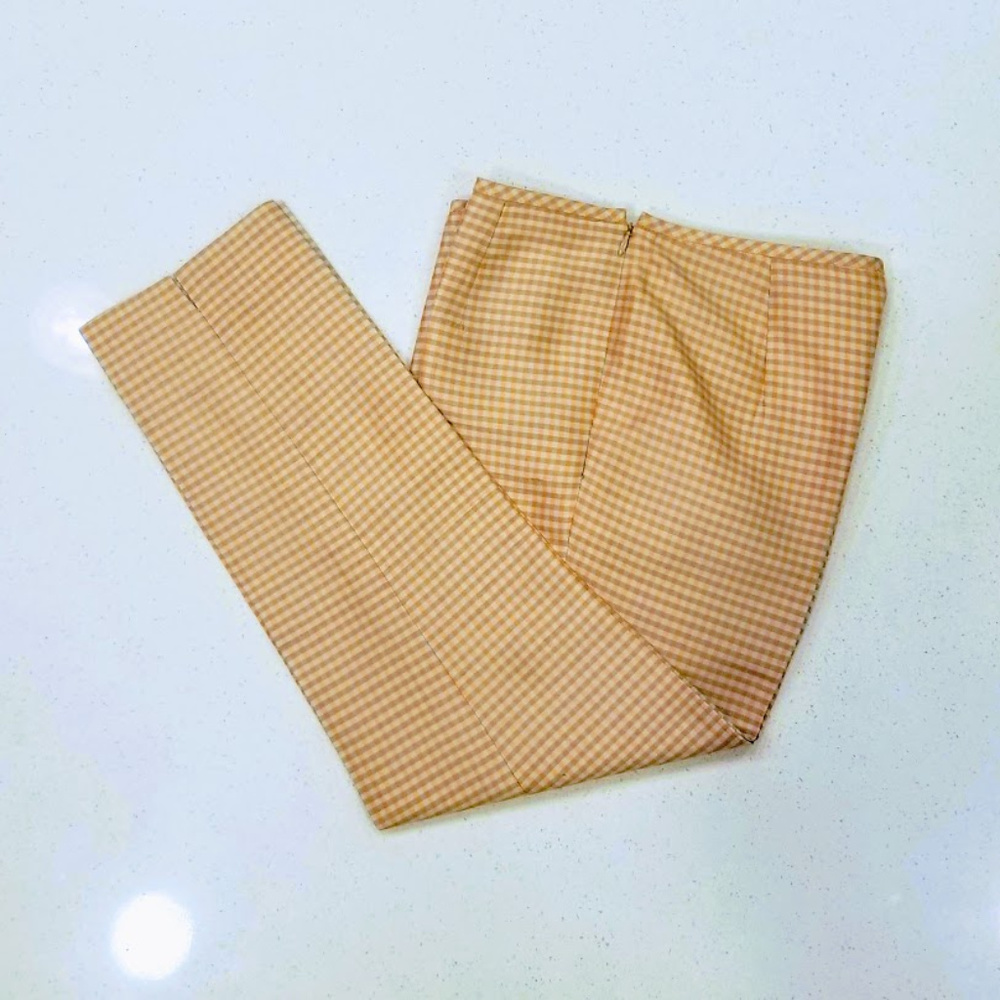 Ann Taylor 100%silk Tailored crop pant stylish!